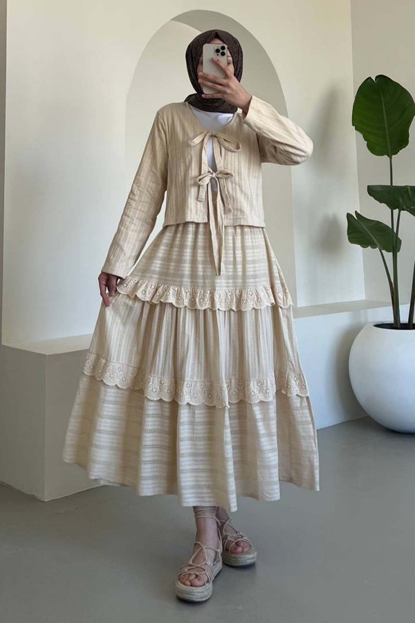 Brode Bağlamalı Etekli Takım Krem 3012