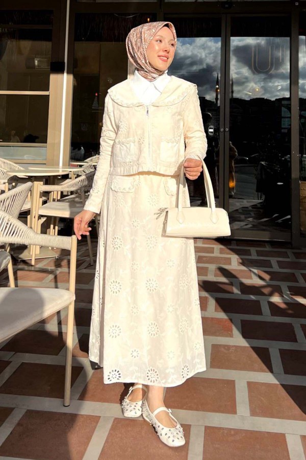 Yakalı Brode Takım Krem 3016