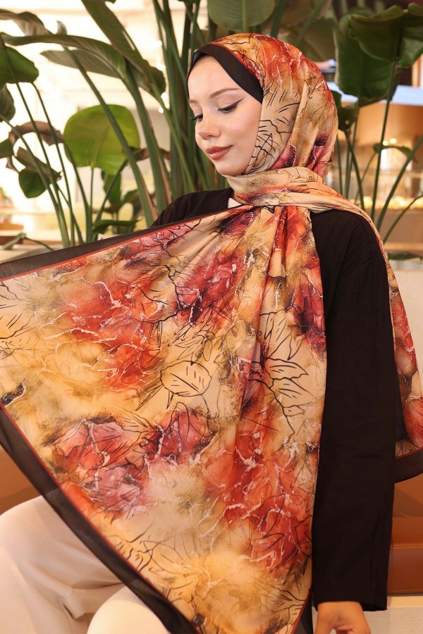 Desenli Şal Si̇yah-Ki̇remi̇t İpk114 