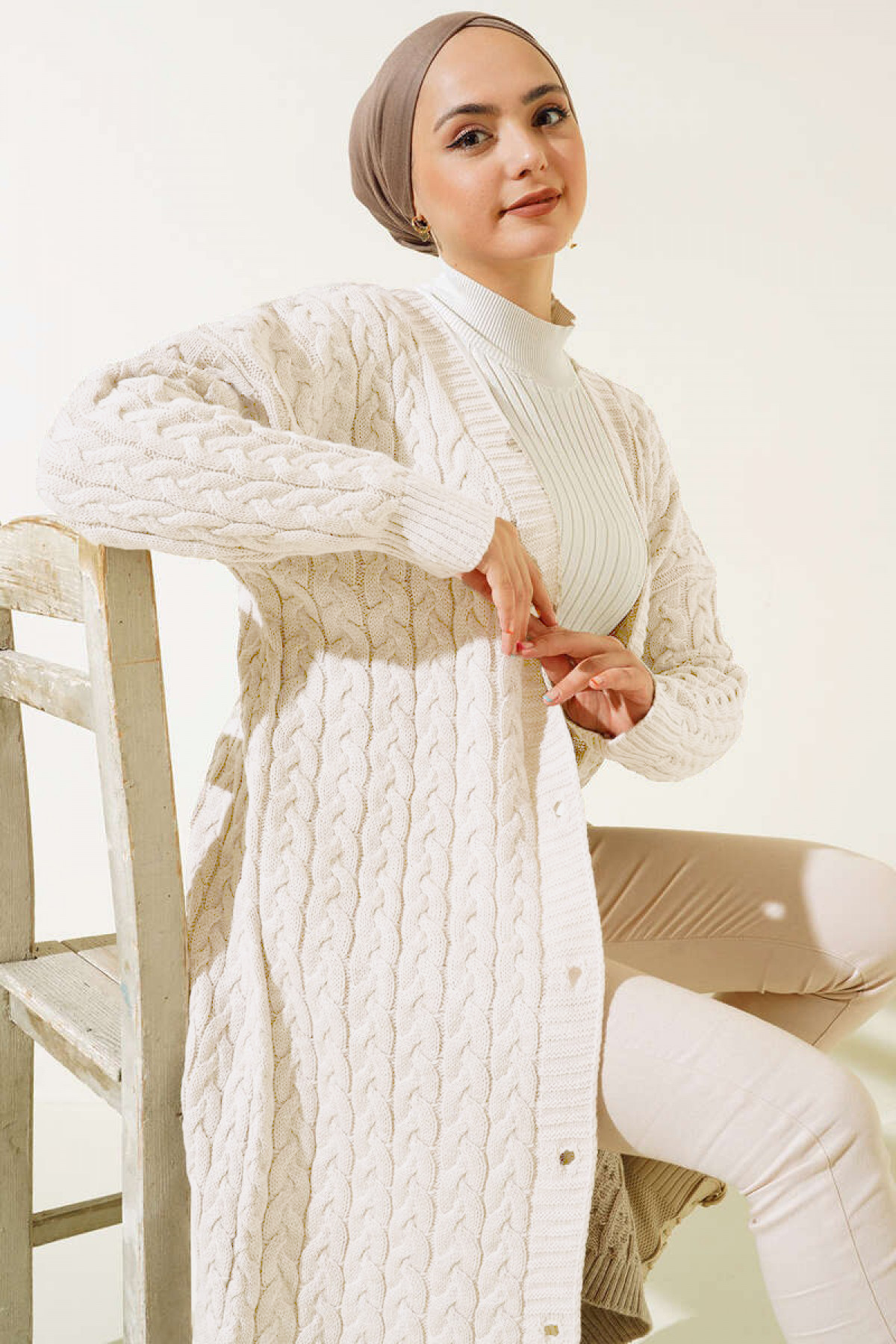  Düğmeli Uzun Triko Hırka Ekru 377