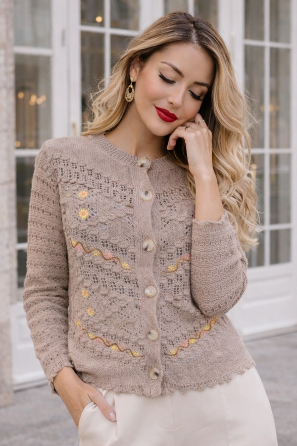 Nakış Detaylı Yazlık Pamuk Hırka R4543 Vizon Nakış Detaylı Yazlık Pamuk Hırka R4543 Vizon